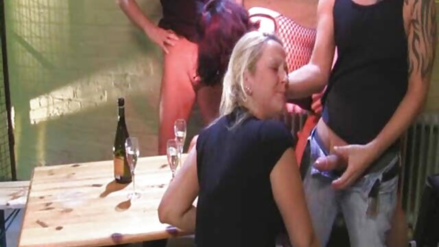 Blair trans lesbiche video Williams sedotto da un timido lesbiche cheerleader